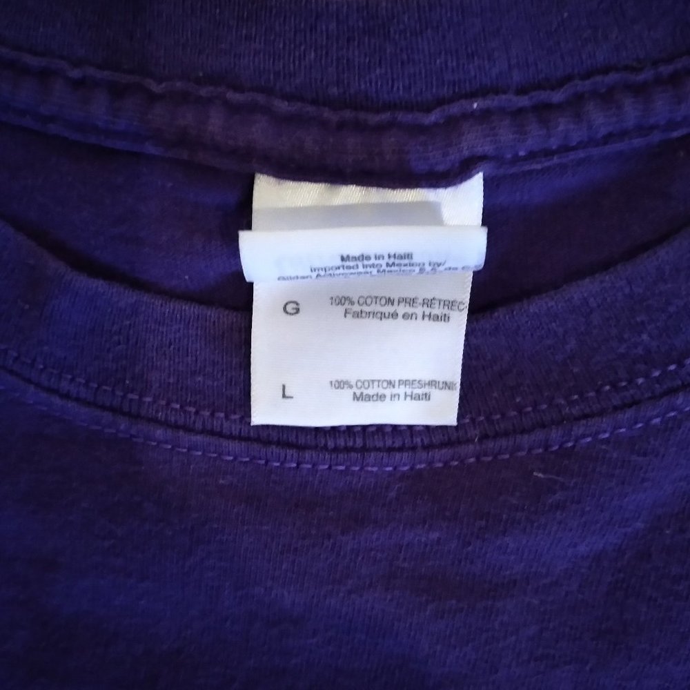 Funny Tee Shirt - The Queen - Picture 4 of 4